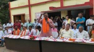 Manish Jaiswal Bhurkunda Visit: मंदिर शिलान्यास से लेकर गिद्दी–दमोदर पुल तक... सांसद मनीष जायसवाल का मेगा दौरा चर्चा में | 22Scope News Manish Jaiswal Bhurkunda Visit 3