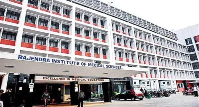 RIMS Ranchi MBBS Seats Increased: झारखंड के मेडिकल छात्रों के लिए बड़ी खुशखबरी! RIMS में बढ़ीं MBBS सीटें