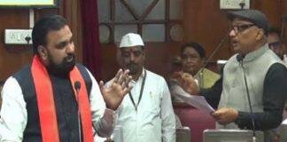 Bihar Holding Tax News: गरीबों पर टैक्स या अफवाह? होल्डिंग टैक्स विवाद पर सरकार ने पहली बार दिया साफ जवाब Bihar Holding Tax News: गरीबों पर टैक्स या अफवाह? होल्डिंग टैक्स विवाद पर सरकार ने पहली बार दिया साफ जवाब