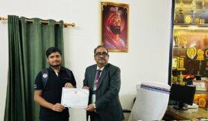 TCS Placement Bokaro: सपनों की नौकरी पाने वाले ये दो छात्र आखिर हैं कौन? TCS ने दिया लाखों का पैकेज