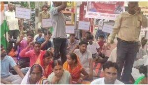 Chatra Sonam Wangchuk Protest: चतरा में सोनम वांगचुक के समर्थन में छात्रों का सत्याग्रह, सरकार पर लगाए गंभीर आरोप | 22Scope News Chatra Sonam Wangchuk Protest: चतरा में सोनम वांगचुक के समर्थन में छात्रों का सत्याग्रह, सरकार पर लगाए गंभीर आरोप 1