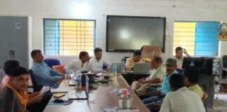 Garhwa Driving License Camp: गढ़वा में घर के पास बना ड्राइविंग लाइसेंस, सैकड़ों ग्रामीणों ने उठाया फायदा Garhwa Driving License Camp 2