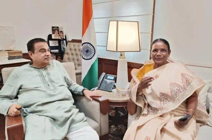 Joba Majhi Nitin Gadkari Meeting