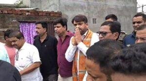 Chhatabad Land Subsidence: छाताबाद पहुंचे मेयर संजीव सिंह, भू-धसान प्रभावितों की सबसे बड़ी मांग पर दिया बड़ा बयान 1