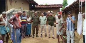 Garhwa Elephant Attack: वन विभाग ने पहले ही जारी किया था रेड अलर्ट, फिर कैसे चली गई एक ग्रामीण की जान? | 22Scope News Garhwa Elephant Attack 3