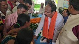 Hazaribagh Jan Sunwai: जनसुनवाई में खुली सरकारी दफ्तरों की पोल, विधायक ने अधिकारियों को दिए निर्देश | 22Scope News Hazaribagh Jan Sunwai 1