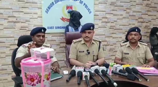 Jadugora Ganja Smuggler Arrested Jadugora Ganja Smuggler Arrested