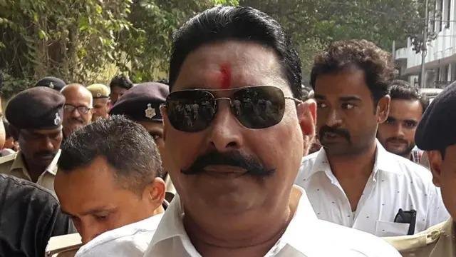 Anant Singh Son Abhishek Election: मोकामा की राजनीति में बड़ा बदलाव! अनंत सिंह ने चुनाव न लड़ने का किया ऐलान Anant Singh Son Abhishek Election: मोकामा की राजनीति में बड़ा बदलाव! अनंत सिंह ने चुनाव न लड़ने का किया ऐलान