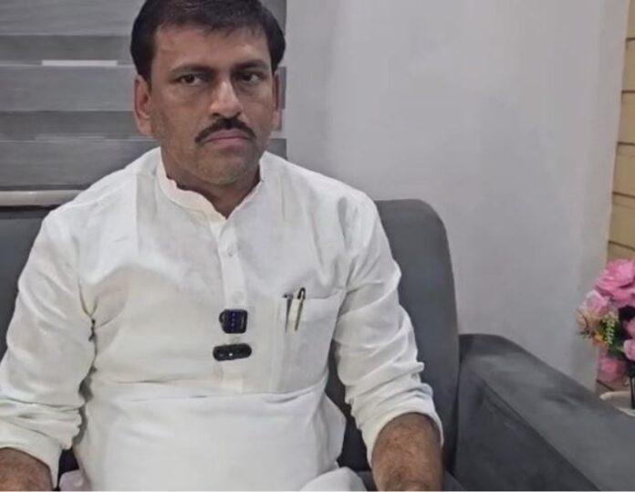 EO Murder Case: विधायक सोनू सिंह ने आरोपों पर दी सफाई, कहा राजनीतिक साजिश, कॉल रिकॉर्ड की हो निष्पक्ष जांच