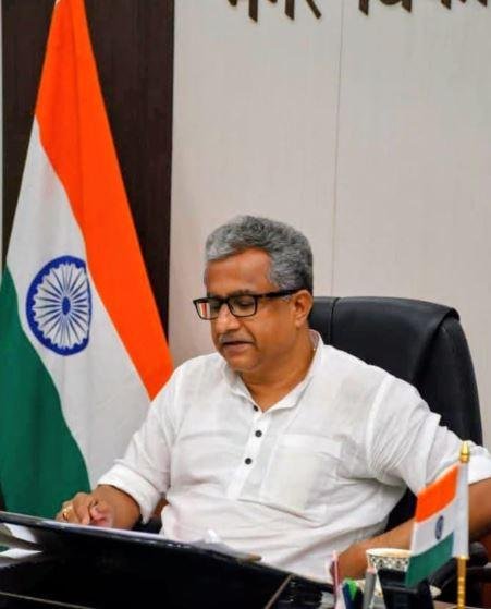 2066 Har Ghar Tiranga: हर घर तिरंगा’ अभियान से रंगेगा बिहार, मंत्री नीतीश मिश्रा ने जनभागीदारी बढ़ाने के दिए निर्देश