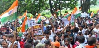JPSC Student Protest: छ: बैरिकेड पार कर विधानसभा की ओर बढ़े छात्र, देवेंद्र महतो बोले- अब सरकार से कोई वार्त नहीं