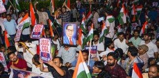 JPSC JSSC Protest: 21 अगस्त के बवाल में 15 छात्र नेताओं पर FIR, पुलिस कार्रवाई पर उठे सवाल JPSC JSSC Protest: 21 अगस्त के बवाल में 15 छात्र नेताओं पर FIR, पुलिस कार्रवाई पर उठे सवाल