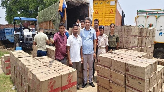 Ara Wine भोजपुर में बड़ी कार्रवाई, ट्रक से 8 हजार लीटर से अधिक अवैध विदेशी शराब बरामद, 2 गिरफ्तार