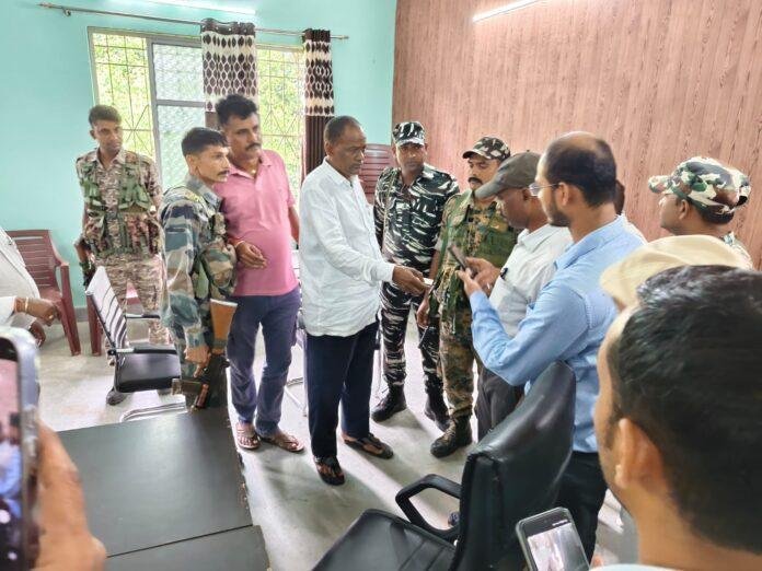 Latehar Panchayat Sevak Bribe Case