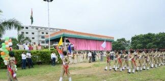 Radha Govind University Independence Day: रामगढ़ के राधा गोविन्द विश्वविद्यालय में भव्य स्वतंत्रता दिवस, मार्च पास्ट से गूंजा परिसर Radha Govind University Independence Day