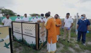 Banni Blackbuck Rehabilitation: स्वतंत्रता दिवस पर बन्नी के घास के मैदानों में छोड़े गए 20 काले हिरण, वनतारा ने दिया तकनीकी सहयोग | 22Scope News Banni Blackbuck Rehabilitation 1