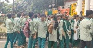 Sahibganj School Students Protest