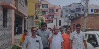 Saryu Rai Jamshedpur News: बिजली-नाली की शिकायतें सुनते ही एक्शन में विधायक सरयू राय, लोगों को दिया विकास का भरोसा Saryu Rai Jamshedpur News
