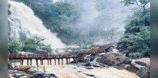 Latehar Lodh Falls