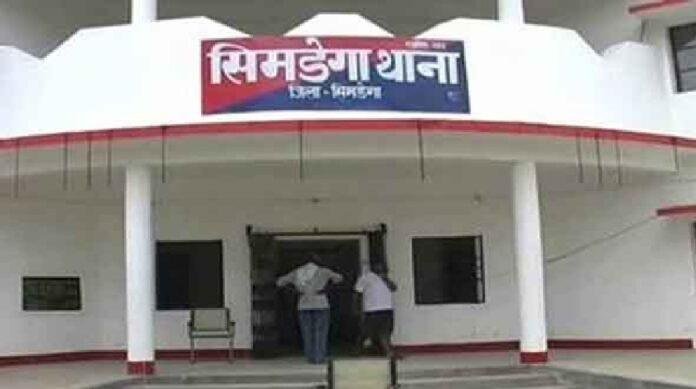 Simdega Murder Case: प्रेमिका को जंगल ले गया, फिर दफनाया शव; अगले दिन थाने पहुंचकर सुनाई दूसरी कहानी