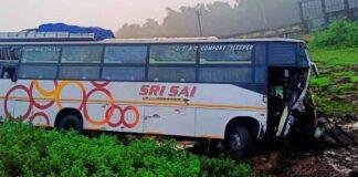 Jhargram Bus Accident: लॉरी को ओवरटेक करते समय बड़ा हादसा, कोलकाता से रांची जा रही बस दुर्घटनाग्रस्त Jhargram Bus Accident