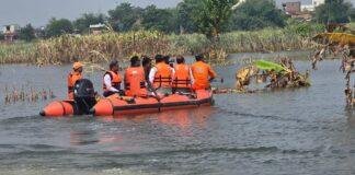 Vaishali Flood: वैशाली में बाढ़ का जायजा लेने पहुंचे सम्राट चौधरी और शिवराज सिंह चौहान, किसानों से की मुलाकात