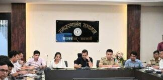 Saraikela Durga Puja 2026: दुर्गा पूजा को लेकर शांति समिति की बैठक, सुरक्षा और ट्रैफिक पर खास निर्देश