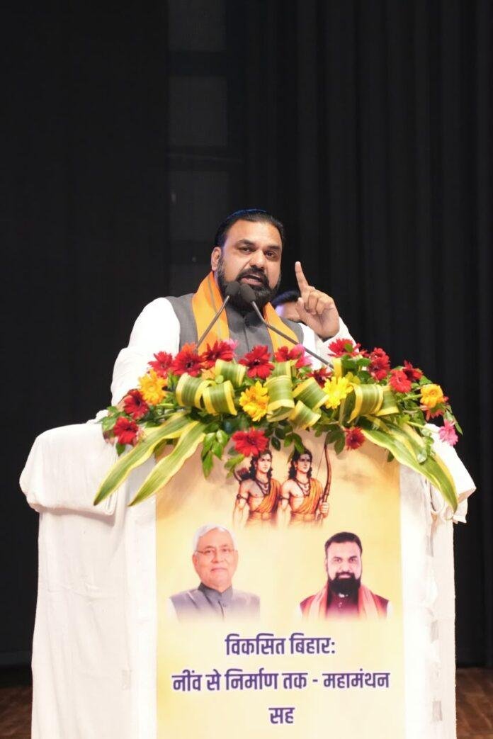 Samrat Chaudhary Developed Bihar: लव-कुश प्रतिभा सम्मान समारोह में मुख्यमंत्री ने बताई एकता की ताकत, जारी किया विकास का रोडमैप