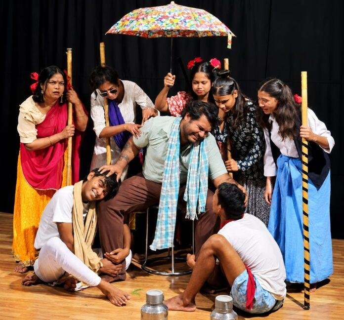 JFTA Vyangya Ke Rang Theatre Festival: रांची में ‘व्यंग्य के रंग’ नाट्य उत्सव, अशोक चक्रधर की कविताओं ने दर्शकों को खूब हँसाया