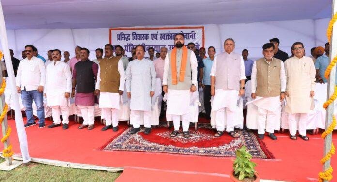 Deendayal Upadhyaya Jayanti Patna: पंडित दीनदयाल उपाध्याय की जयंती पर पटना में राजकीय समारोह, CM समेत कई नेताओं ने दी श्रद्धांजलि