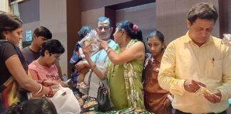 Bihar Saras Mela: 7 दिनों में ढाई करोड़ का कारोबार, रीता देवी ने अकेले बेचे 1 लाख के कपड़े Bihar Saras Mela: 7 दिनों में ढाई करोड़ का कारोबार, रीता देवी ने अकेले बेचे 1 लाख के कपड़े