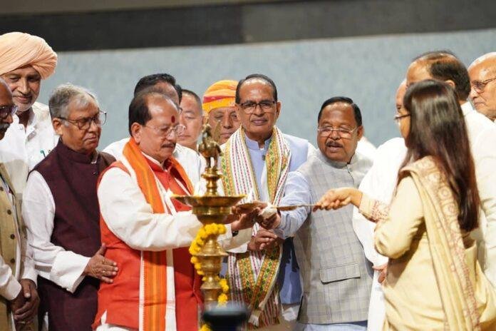 Bihar Flood Farmers Relief: बाढ़ प्रभावित किसानों के लिए केंद्र से विशेष सहयोग की मांग, जानें सरकार का पूरा प्लान