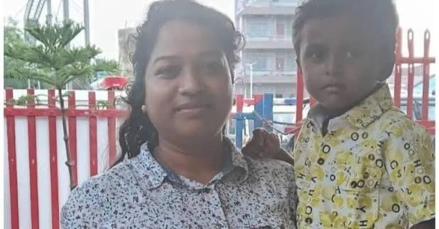 Ranchi Child Missing: रांची स्टेशन से लापता 4 साल का विवान तीनपहाड़ से बरामद, 5 आरोपी गिरफ्तार Ranchi Child Missing: रांची स्टेशन से लापता 4 साल का विवान तीनपहाड़ से बरामद, 5 आरोपी गिरफ्तार
