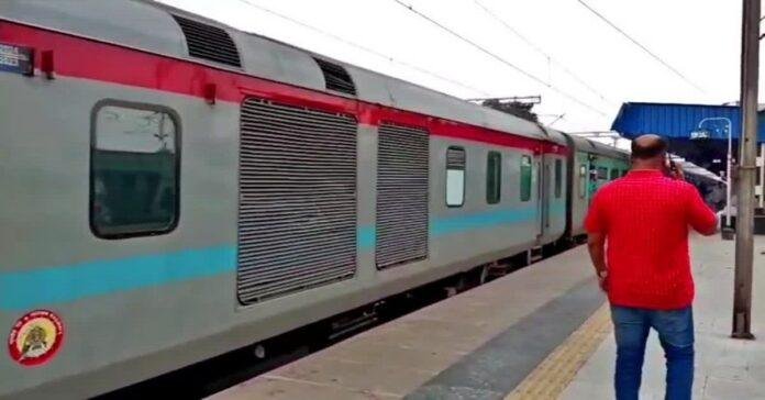 Bokaro Janshatabdi Express Incident: बोकारो रेलवे स्टेशन पर जनशताब्दी एक्सप्रेस के इंजन से महिला का कटा सिर बरामद, मची सनसनी