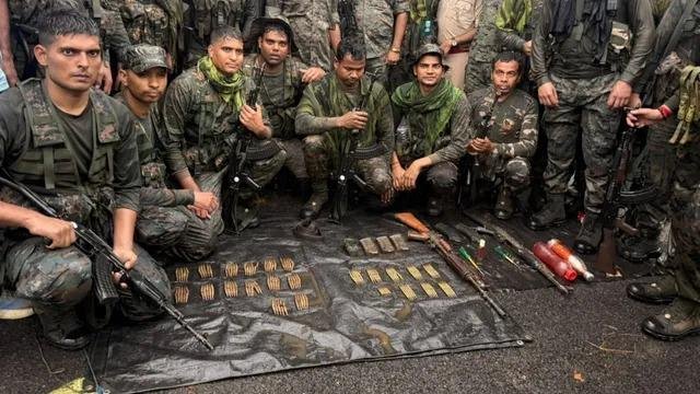 East Singhbhum Arms Recovery: जमशेदपुर के जंगलों में बड़ा सर्च ऑपरेशन, सुरक्षाबलों को मिलीं दो राइफलें और भारी मात्रा में गोलियां East Singhbhum Arms Recovery: जमशेदपुर के जंगलों में बड़ा सर्च ऑपरेशन, सुरक्षाबलों को मिलीं दो राइफलें और भारी मात्रा में गोलियां