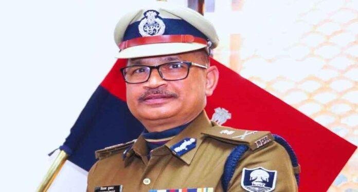 Bihar DGP Vinay Kumar: बिहार में बड़ा प्रशासनिक बदलाव! DGP विनय कुमार को मिली नई जिम्मेदारी, अब कौन बनेगा नया DGP? Bihar DGP Vinay Kumar: बिहार में बड़ा प्रशासनिक बदलाव! DGP विनय कुमार को मिली नई जिम्मेदारी, अब कौन बनेगा नया DGP?