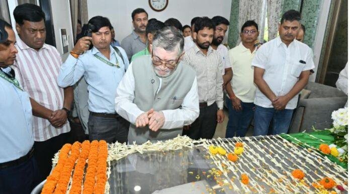 Rupi Soren: रूपी सोरेन को अंतिम विदाई, Governor संतोष गंगवार समेत कई नेताओं ने दी श्रद्धांजलि