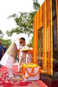 Lal Bahadur Shastri Jayanti Patna: पटना में लाल बहादुर शास्त्री की जयंती पर राज्यपाल और मुख्यमंत्री ने दी श्रद्धांजलि | 22Scope News Lal Bahadur Shastri Jayanti Patna 1