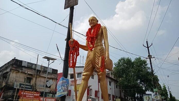 Giridih Gandhi Jayanti: गांधी जयंती पर गिरिडीह में स्वच्छता और जनसेवा का संदेश, Reform Utsav के तहत दिए गए निर्देश