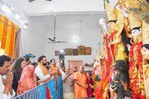 Samrat Choudhary Durga Puja Visit 3