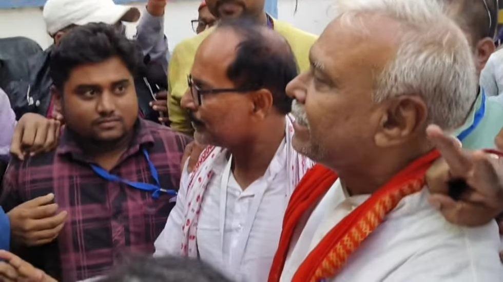 Darbhanga MLC Election Result: 60 घंटे की मतगणना के बाद पलटा पासा, दरभंगा में अनिल झा ने सर्वेश कुमार को हराया | 22Scope News Darbhanga MLC Election Result: 60 घंटे की मतगणना के बाद पलटा पासा, दरभंगा में अनिल झा ने सर्वेश कुमार को हराया