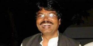 Yogendra Sao Action: योगेंद्र साव के खिलाफ फिर खुला मोर्चा, JMM के दबाव के बीच कांग्रेस में बढ़ी कार्रवाई की हलचल Yogendra Sao Action: योगेंद्र साव के खिलाफ फिर खुला मोर्चा, JMM के दबाव के बीच कांग्रेस में बढ़ी कार्रवाई की हलचल