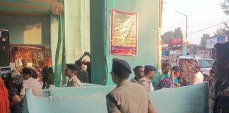 Bettiah Police News: बेतिया पुलिस ने बुजुर्गों को कराए मां दुर्गा के दर्शन, SSP कुमार गौतम की पहल की हो रही सराहना Bettiah Police News