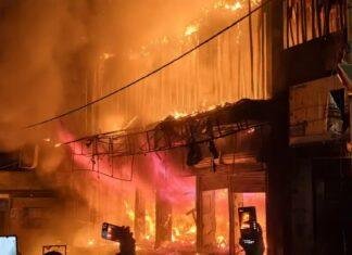Nawada Shopping Mall Fire: नवादा के पकरीबरावां में वेलकम शॉपिंग मॉल में भीषण आग, बाजार में मची अफरा-तफरी Nawada Shopping Mall Fire