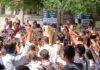 Bihar MLC Counting Centre Chaos: पटना में मतगणना केंद्र के बाहर हंगामा, वोट चोरी के लगे नारे; सड़क पर बिखरे दस्तावेज
